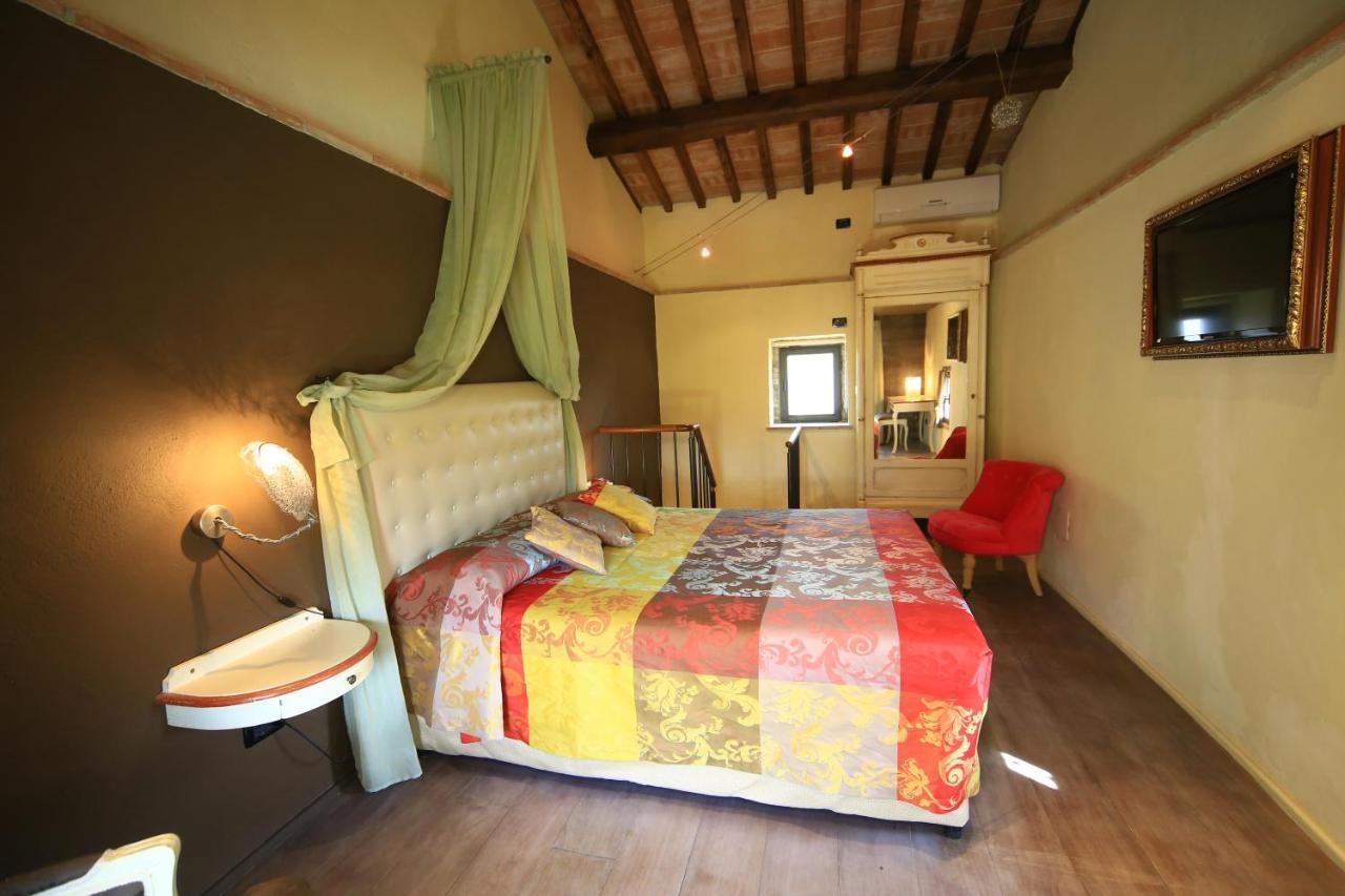 Molino Di Foci Guest House San Gimignano Bagian luar foto